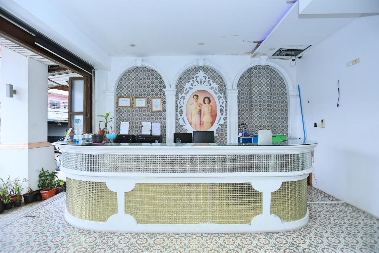 Hotel Lucky Sun Patong Esterno foto