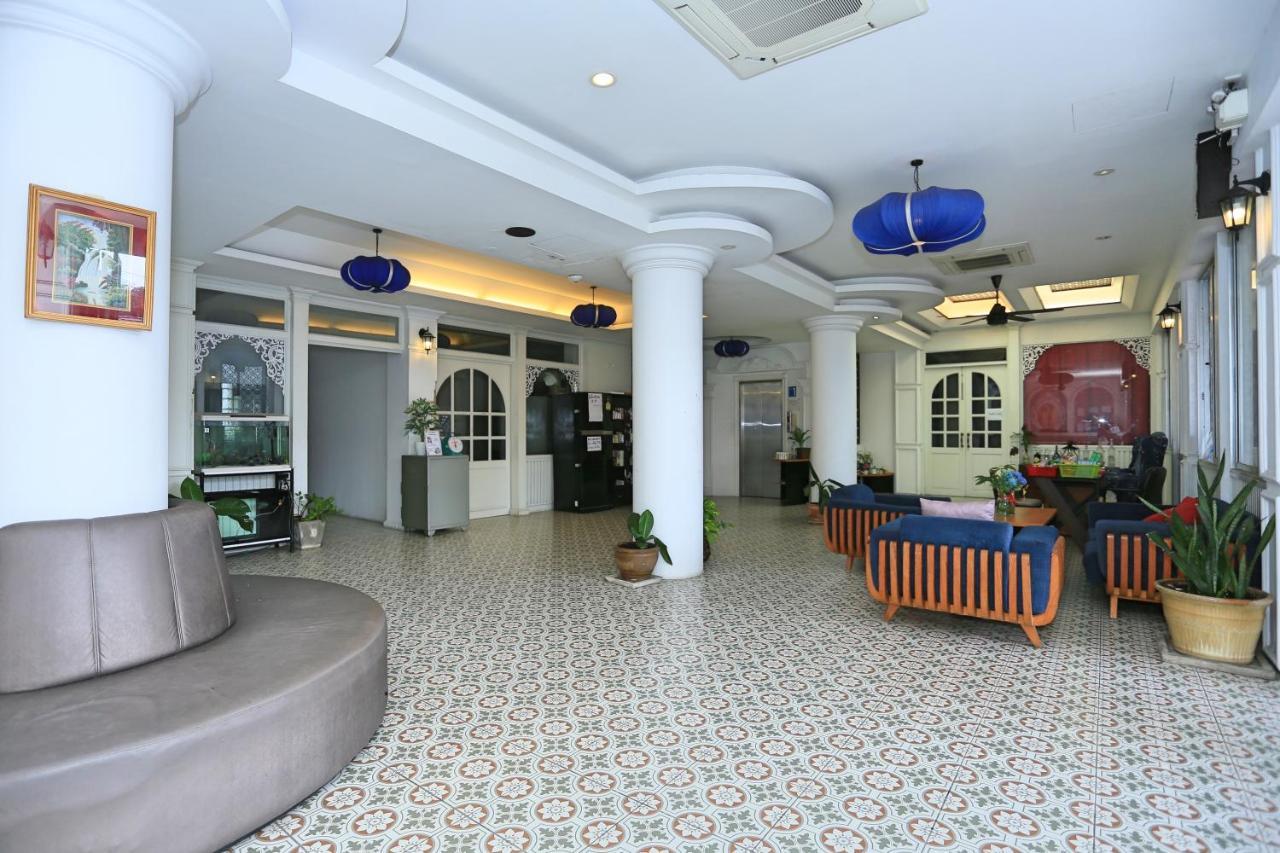 Hotel Lucky Sun Patong Esterno foto