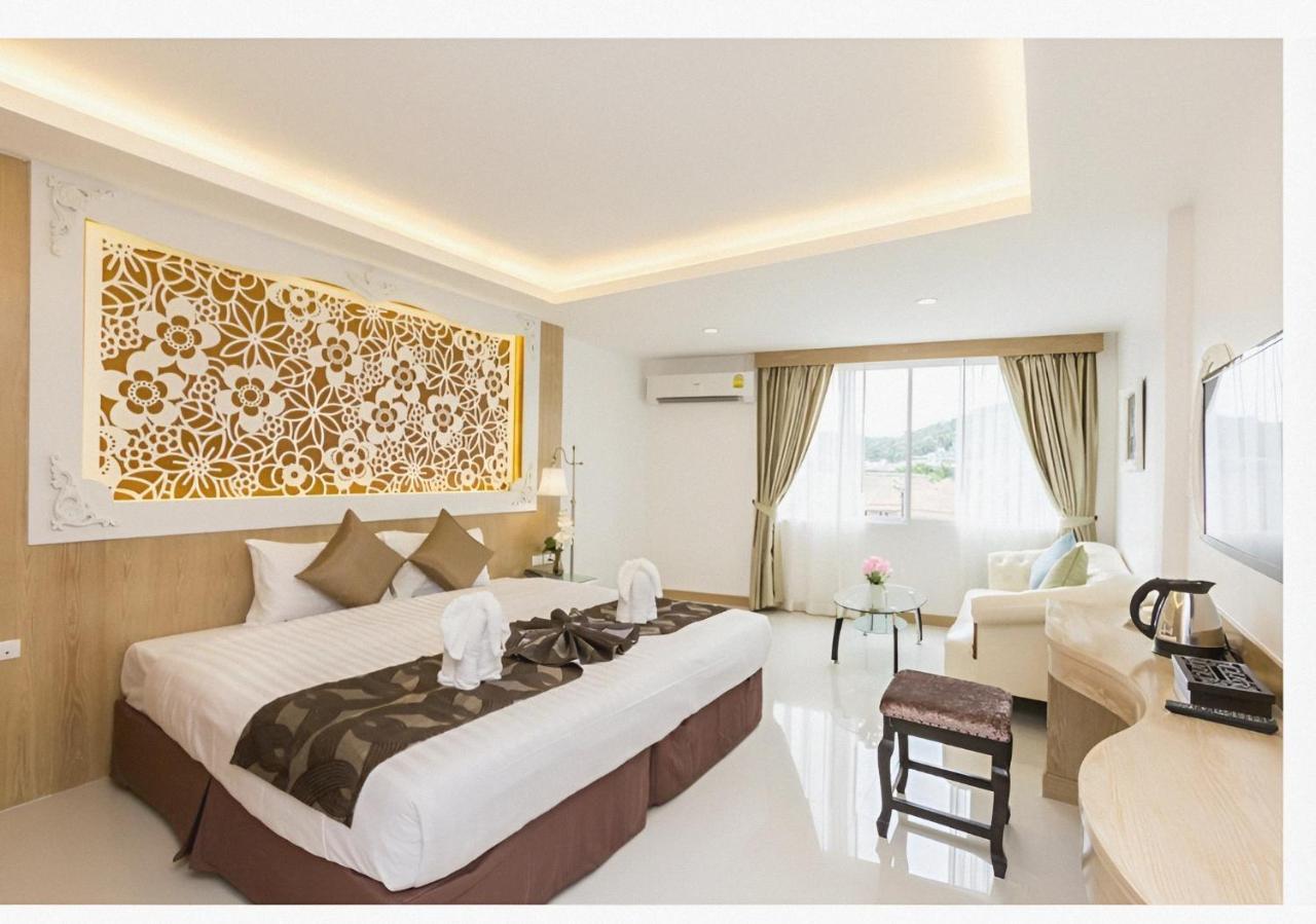 Hotel Lucky Sun Patong Esterno foto